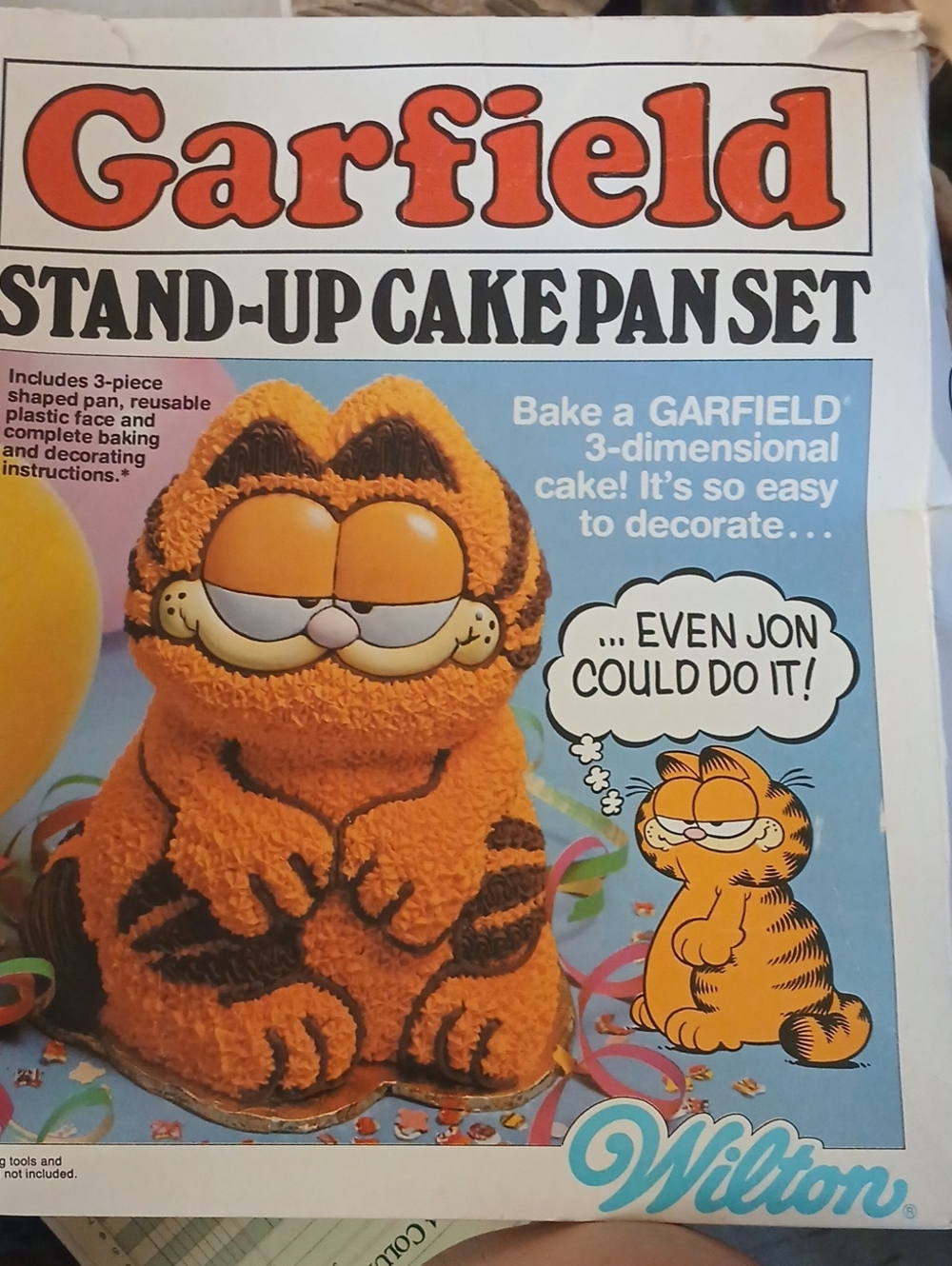 Wilton Garfield Cake Topper Set in Orange and Black